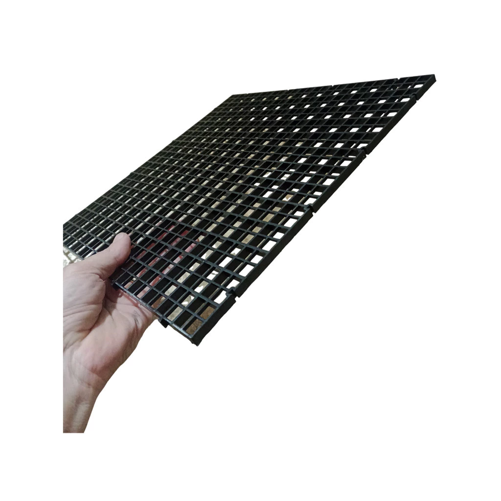 Colmeia Plástica Modular 30 × 30 × 0,7 cm – Furos de 8 mm – Uso em Aquários e Diversos - Imagem 2